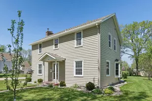 825 14th St E, Glencoe, MN 55336 - Photo 1
