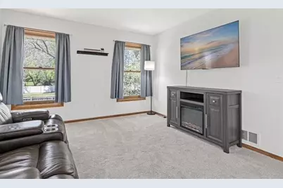 15020 Rushmore Crescent, Burnsville, MN 55306 - Photo 17