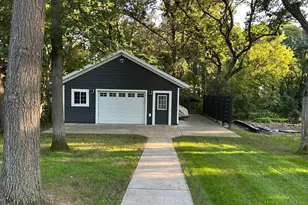 326 N Hickory St, Royalton, MN 56373 - Photo 5