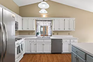 2810 Oak Ridge Dr, Monticello, MN 55362 - Photo 9