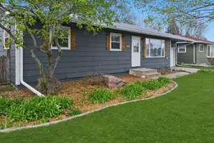 506 Elaine Ave, Marshall, MN 56258 - Photo 3