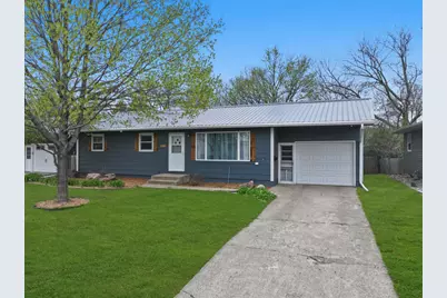 506 Elaine Avenue, Marshall, MN 56258 - Photo 1