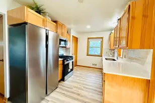465 Ruth St N, Saint Paul, MN 55119 - Photo 9