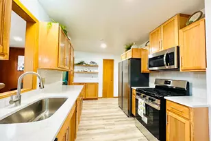 465 Ruth St N, Saint Paul, MN 55119 - Photo 7