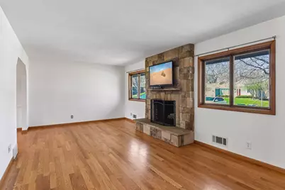 6009 Chapel Drive, Edina, MN 55439 - Photo 5