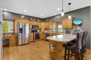 27225 Bayshore Dr NW, Isanti, MN 55040 - Photo 19