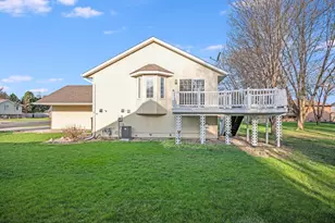 18 La Mar Ct, North Mankato, MN 56003 - Photo 5