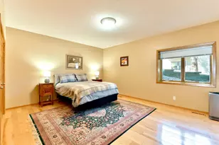 3711 Village Ct, Woodbury, MN 55125 - Photo 19