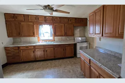 620 Saint Thomas Avenue, Albert Lea, MN 56007 - Photo 11