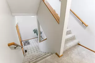 3062 Lake Shore Dr, Minneapolis, MN 55416 - Photo 17