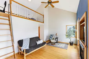 3062 Lake Shore Dr, Minneapolis, MN 55416 - Photo 27