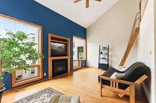 3062 Lake Shore Dr, Minneapolis, MN 55416 - Photo 27