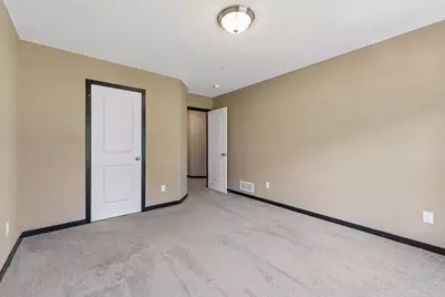 8652 Lake Riley Drive, Chanhassen, MN 55317 - Photo 35