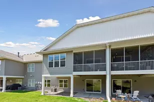 8652 Lake Riley Dr, Chanhassen, MN 55317 - Photo 41