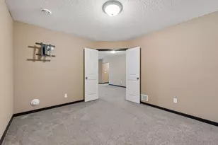 8652 Lake Riley Dr, Chanhassen, MN 55317 - Photo 31
