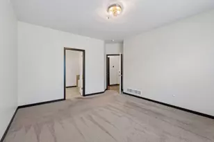 8652 Lake Riley Dr, Chanhassen, MN 55317 - Photo 21