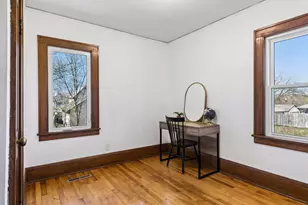 1087 Western Ave N, Saint Paul, MN 55117 - Photo 11