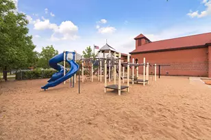 1087 Western Ave N, Saint Paul, MN 55117 - Photo 21