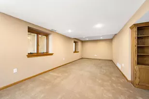 10644 Wellington Ln N, Maple Grove, MN 55369 - Photo 21