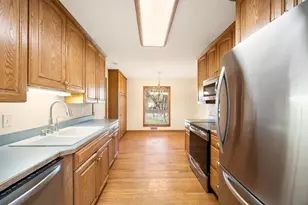 10644 Wellington Ln N, Maple Grove, MN 55369 - Photo 5