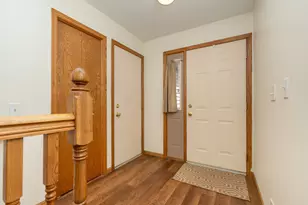 433 Braeburn Dr, Shakopee, MN 55379 - Photo 3