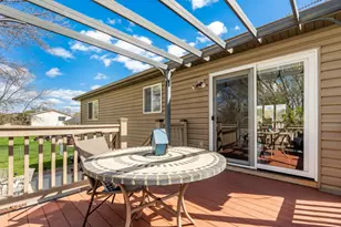 433 Braeburn Dr, Shakopee, MN 55379 - Photo 33