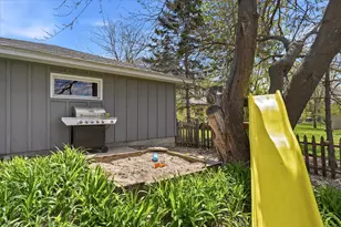 8508 Quinn Ave S, Bloomington, MN 55437 - Photo 11