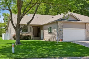 5635 Heather Ridge Ct, Shoreview, MN 55126 - Photo 1