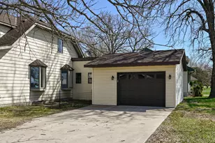 760 S Bremer Ave, Rush City, MN 55069 - Photo 5
