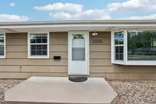 2016 W 90th St, Bloomington, MN 55431 - Photo 7