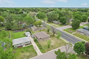 2016 W 90th St, Bloomington, MN 55431 - Photo 43