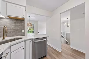 4201 Hemlock Ln N, Plymouth, MN 55441 - Photo 9