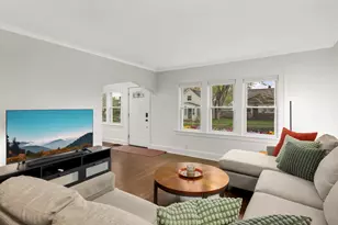 2734 Randolph St NE, Minneapolis, MN 55418 - Photo 7