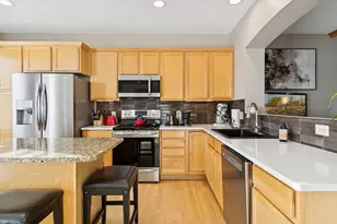 10756 Falling Water Ln, Woodbury, MN 55129 - Photo 13
