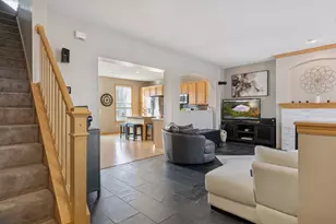10756 Falling Water Ln, Woodbury, MN 55129 - Photo 7