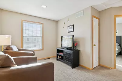 10756 Falling Water Lane #B, Woodbury, MN 55129 - Photo 17