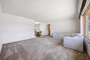 526 Birch Ln S, Moorhead, MN 56560 - Photo 5