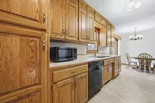 526 Birch Ln S, Moorhead, MN 56560 - Photo 9