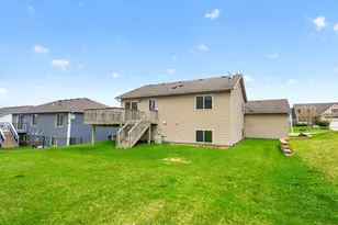 3639 Kenosha Dr NW, Rochester, MN 55901 - Photo 35