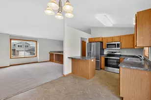 3639 Kenosha Dr NW, Rochester, MN 55901 - Photo 7