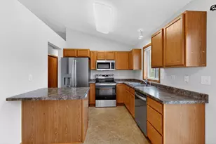 3639 Kenosha Dr NW, Rochester, MN 55901 - Photo 5