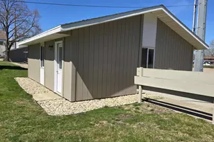 116 S 5th St, Marshall, MN 56258 - Photo 5