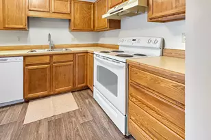 7624 157th St W, Apple Valley, MN 55124 - Photo 7