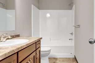2552 Topaz St, Saint Augusta, MN 56301 - Photo 9