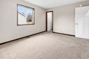2552 Topaz St, Saint Augusta, MN 56301 - Photo 13