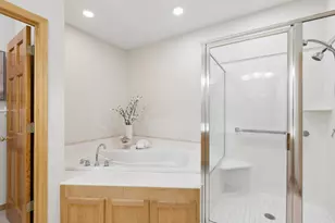 18225 39th Ave N, Plymouth, MN 55446 - Photo 25