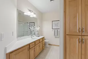 18225 39th Ave N, Plymouth, MN 55446 - Photo 37