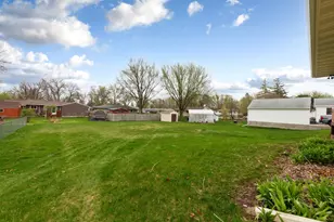 305 9th Ave SE, Waseca, MN 56093 - Photo 39