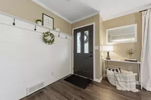 305 9th Ave SE, Waseca, MN 56093 - Photo 5