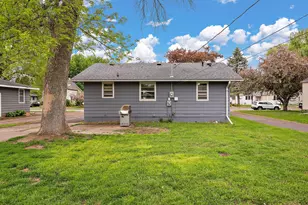 550 W 4th St, Rush City, MN 55069 - Photo 19